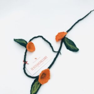 Blütenkette orange