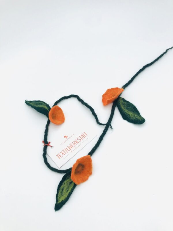 Blütenkette orange